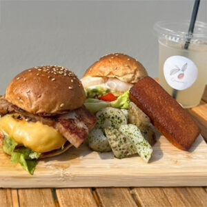 おやつとバーガーのお店 Graine